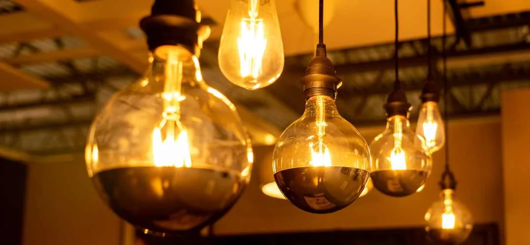 6. Use colors and lighting effectively